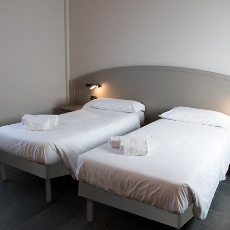 Aldero Hotel Civita Castellana Esterno foto