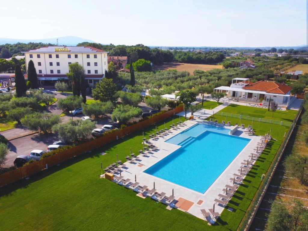 Aldero Hotel Civita Castellana Esterno foto