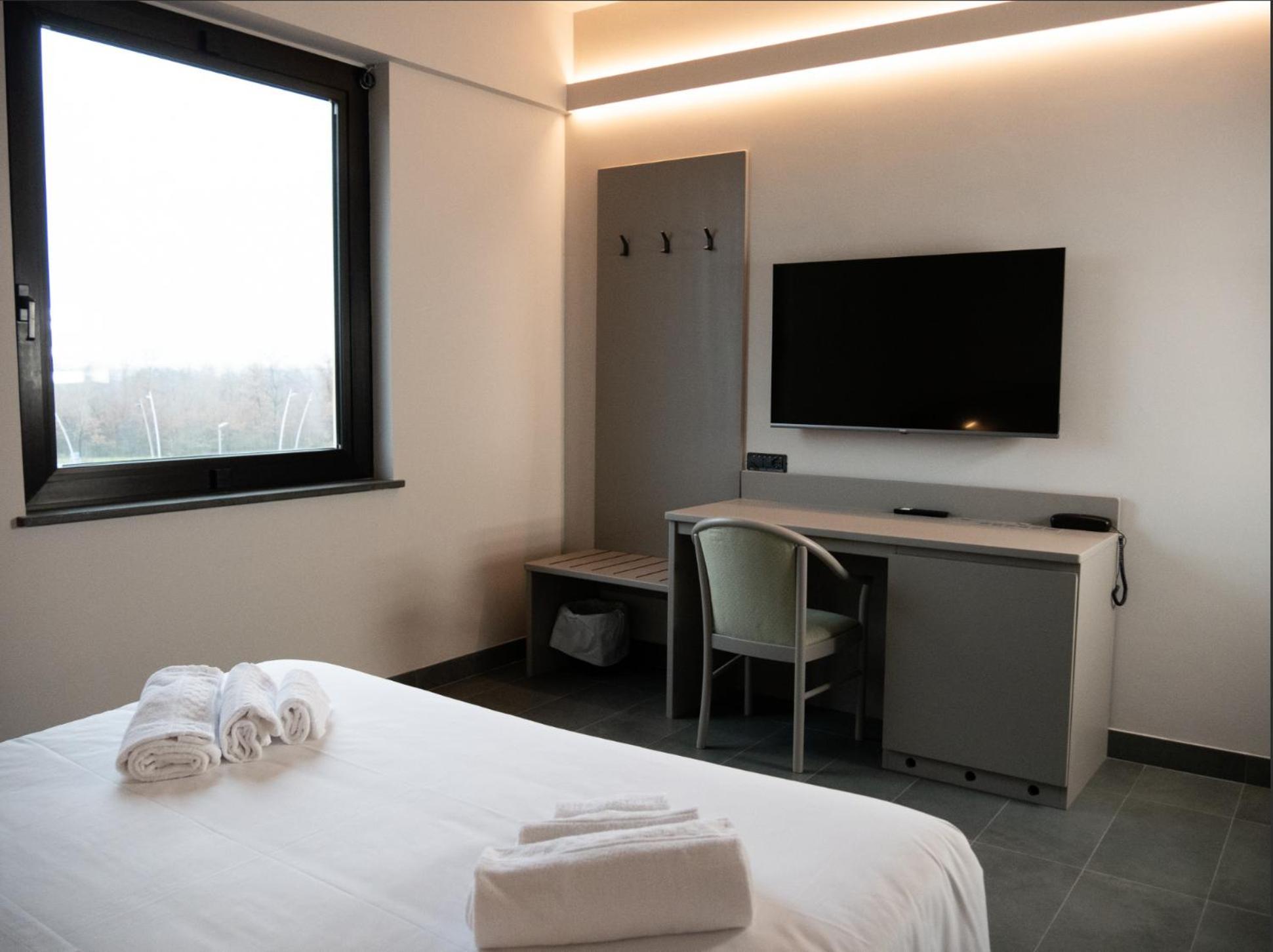 Aldero Hotel Civita Castellana Esterno foto