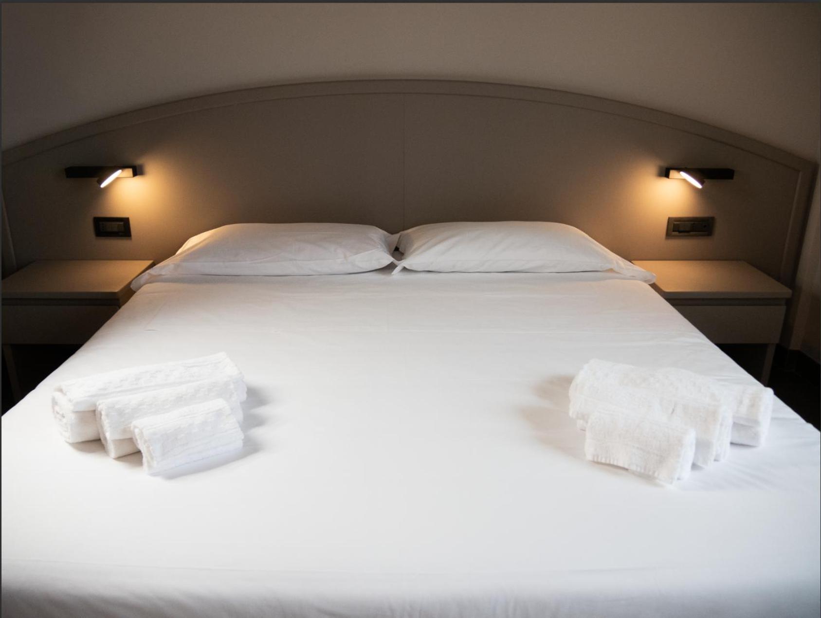 Aldero Hotel Civita Castellana Esterno foto