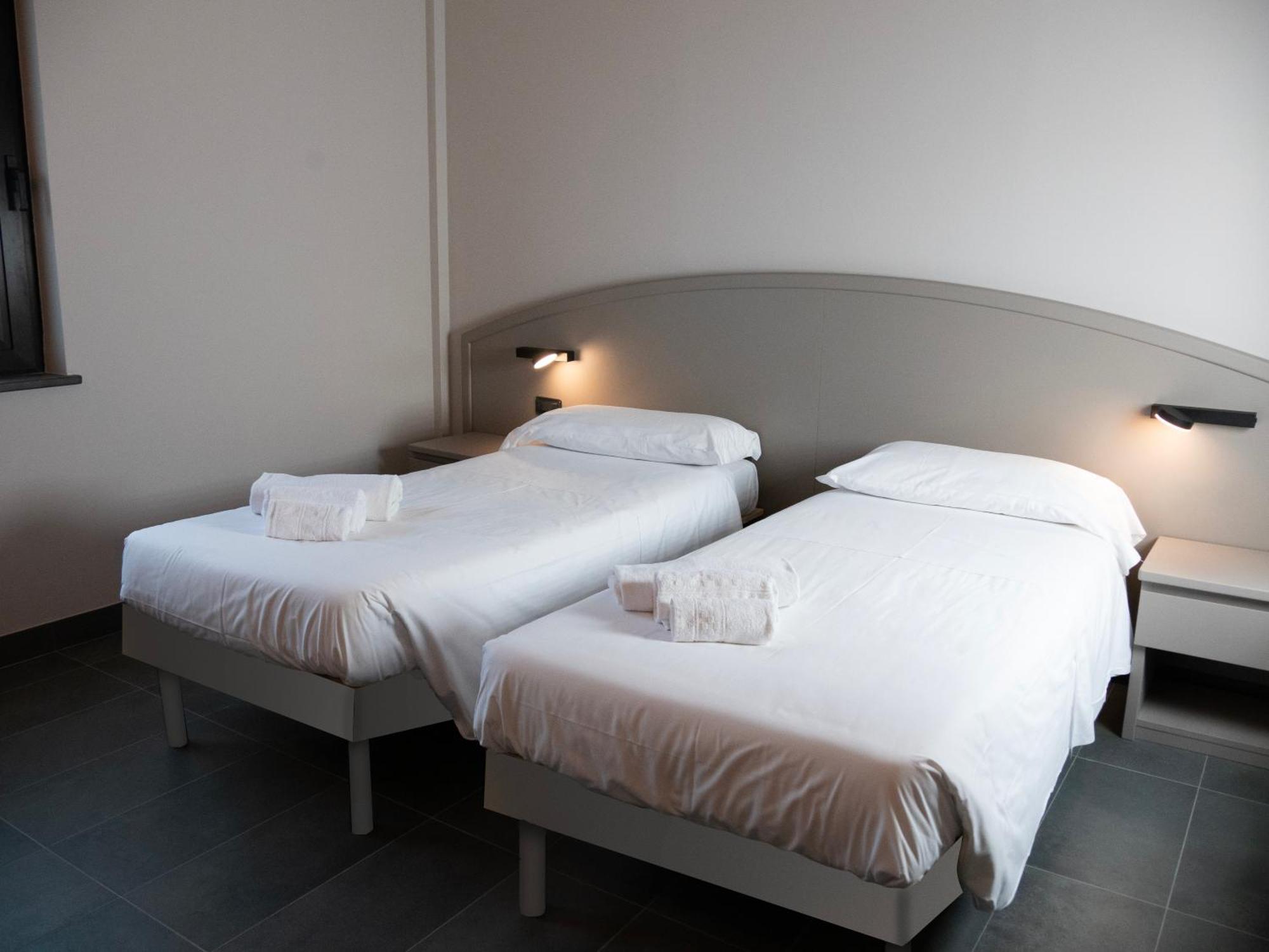 Aldero Hotel Civita Castellana Esterno foto