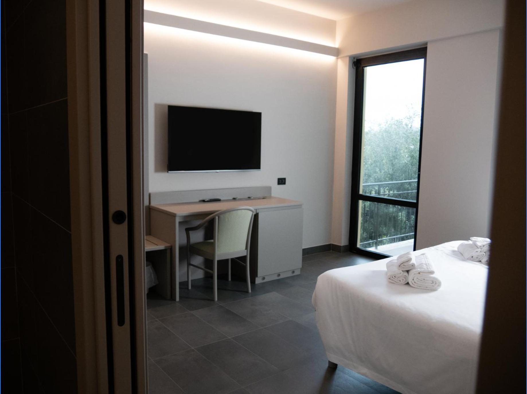 Aldero Hotel Civita Castellana Esterno foto