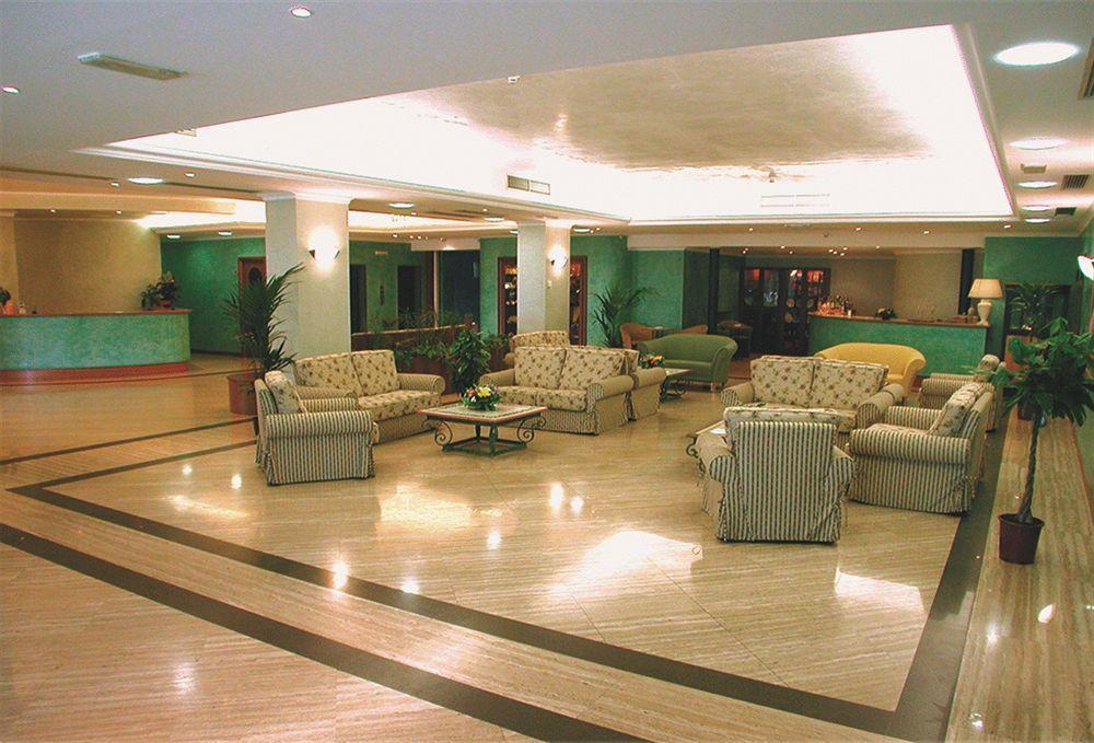 Aldero Hotel Civita Castellana Esterno foto